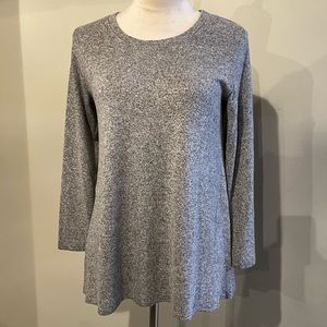 Nally & Millie gray long sleeve tunic style top
